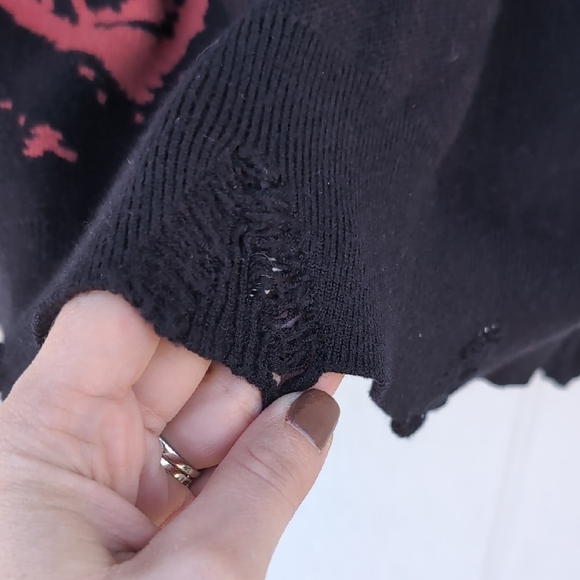 Amazon Black and Red Cosmic Men's Crewneck Sweater - Picture 2 of 2